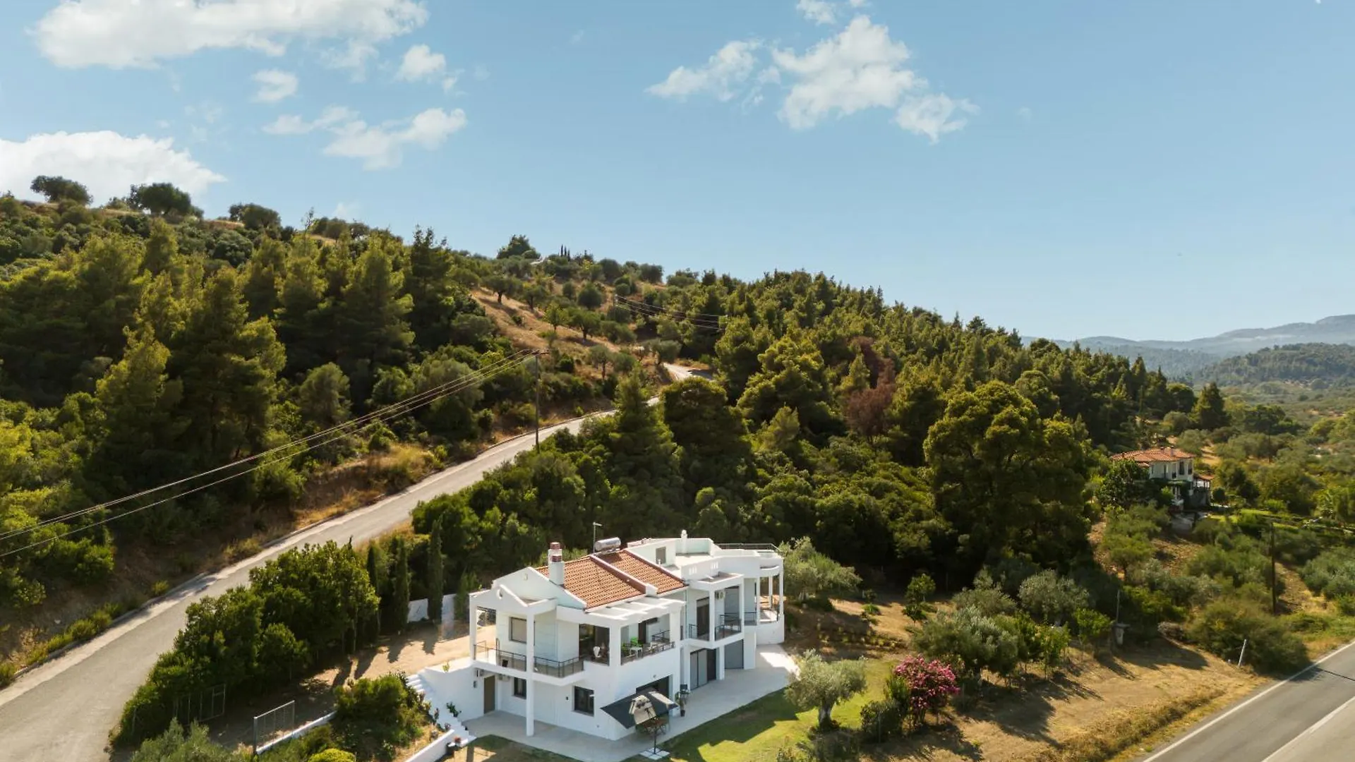 Amalfi By Halu!, Apartment With Private Garden Agios Nikolaos
